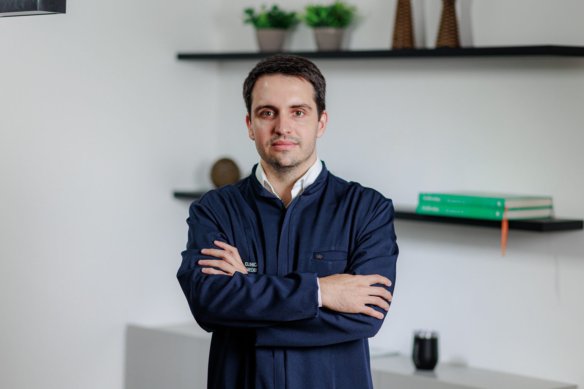 Dr Fernão Araujo